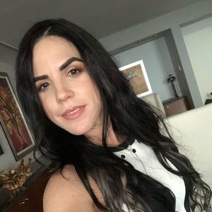 Meet your Posher, Dayana